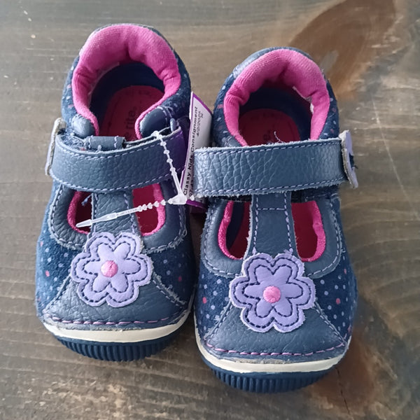 4.5W Shoes
